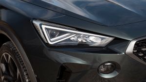 Cupra Formentor e-Hybrid - front light