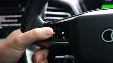 Audi Q4 e-tron - steering wheel controls