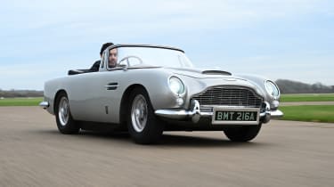 Little Car Company Aston Martin DB5 - front tracking