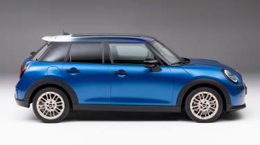 MINI Cooper 5-Door - side