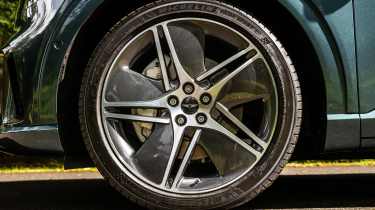 Genesis GV60 Pure - wheel