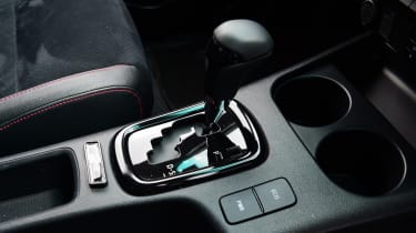 Toyota Hilux - gear selector