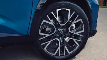 Renault Austral - wheel