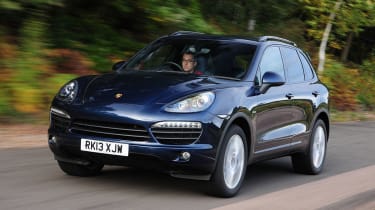 Porsche Cayenne 4x4 2013 front action