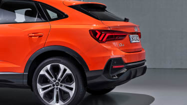 Audi Q3 Sportback - orange rear detail