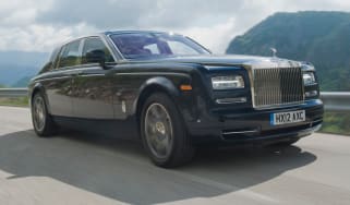 Rolls-Royce Phantom II front tracking