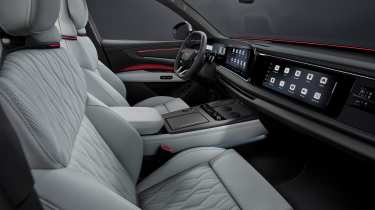 Audi Q9 - front seats