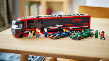 Lego F1 lorry