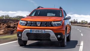 Dacia Duster facelift - front tracking