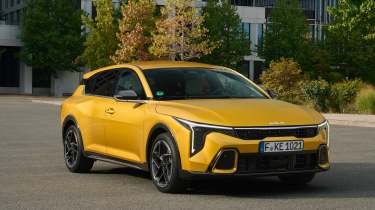 Kia K4 2025 static - front