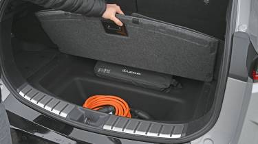 Lexus RZ550e - cable storage