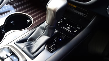 Lexus RX L - transmission