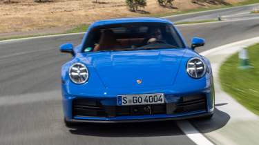 Porsche 911 Carrera - full front