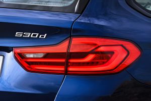 BMW 5 Series Touring - 530d badge