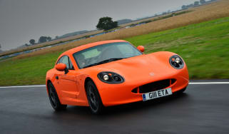 Ginetta G40R front