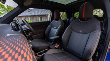 MINI John Cooper Works Electric - front seats