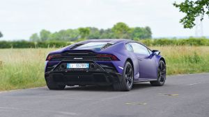 Lamborghini%20Huracan%20EVO%20RWD-9.jpg