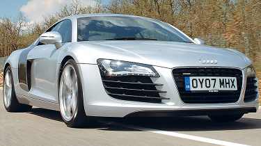 Audi R8 - front tracking