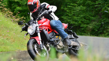 Ducati Monster 821 review - riding
