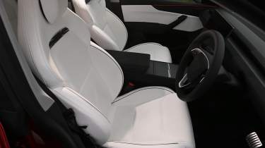 Tesla Model Y - front seats