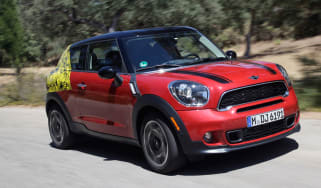 MINI Paceman prototype front action