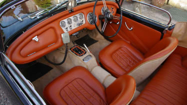 Daimler Dart interior