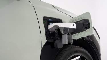 Kia EV3 - charging