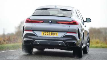 BMW X6 xDrive40i - rear cornering