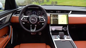 Jaguar XF facelift - dash