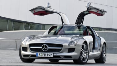 Mercedes SLS