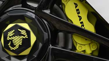 Abarth 600e Scorpionissima - wheel detail
