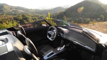 Audi e-tron Spyder dash