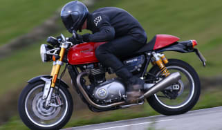 Triumph Thruxton R review - lead