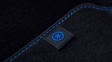 Volkswagen ID.3 GTX Fire &amp; Ice edition - blue embroidery