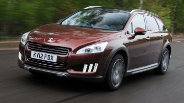 Peugeot 508 RXH HYbrid4 front tracking