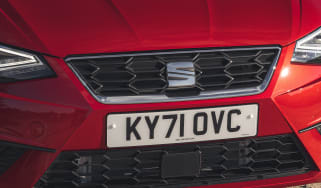 SEAT Ibiza facelift - grille
