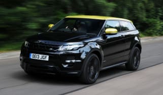 Range Rover Evoque front tracking