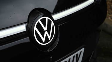 Volkswagen ID.7 Tourer - illuminated badge