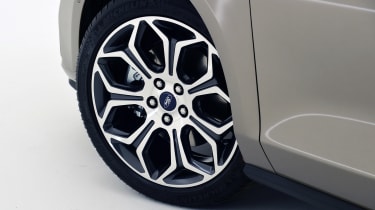 New Ford Focus Estate studio - wheel