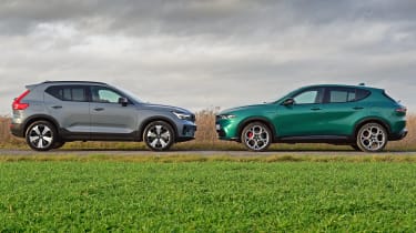 Alfa Romeo Tonale and Volvo XC40 - face-to-face
