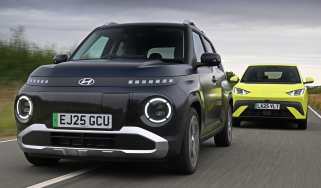 Hyundai Inster vs BYD Dolphin Surf - front tracking