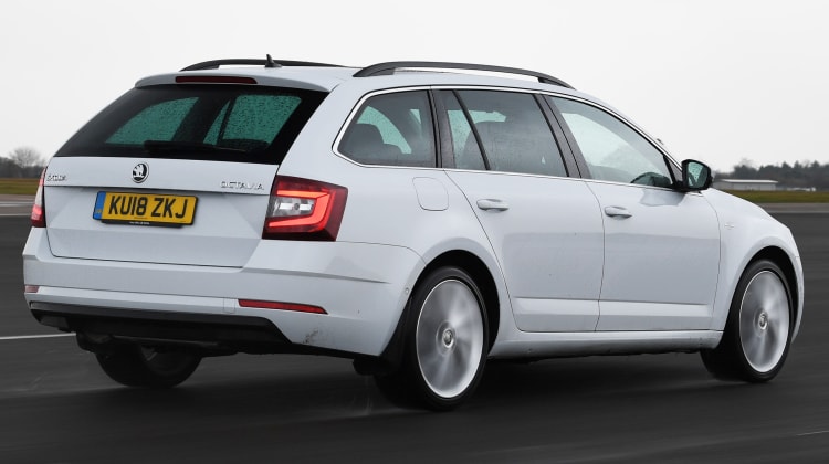 Skoda Octavia Estate review | Auto Express