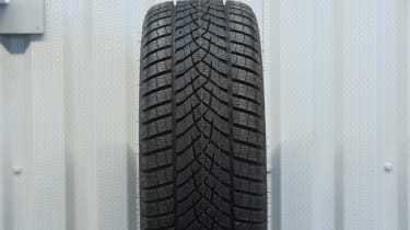 2017/18 winter tyre test - Goodyear UltraGrip Performance Gen-1