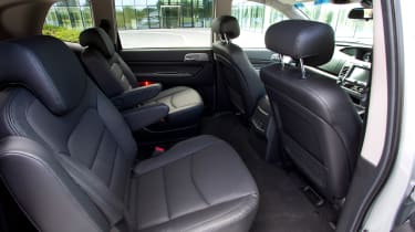 Used SsangYong Turismo - rear seats