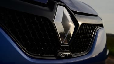 New Renault Megane 2016 hatchback GT front grille
