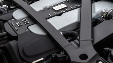 Aston Martin DB11 AMR - engine