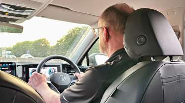 VW Tiguan eTSI - driving