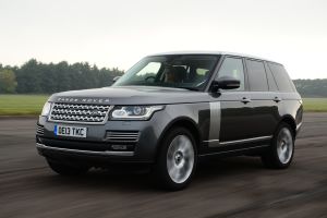 Range Rover SDV6 Vogue front action