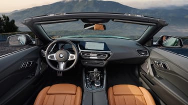BMW Z4 manual - cabin