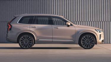 New 2024 Volvo XC90 - side profile